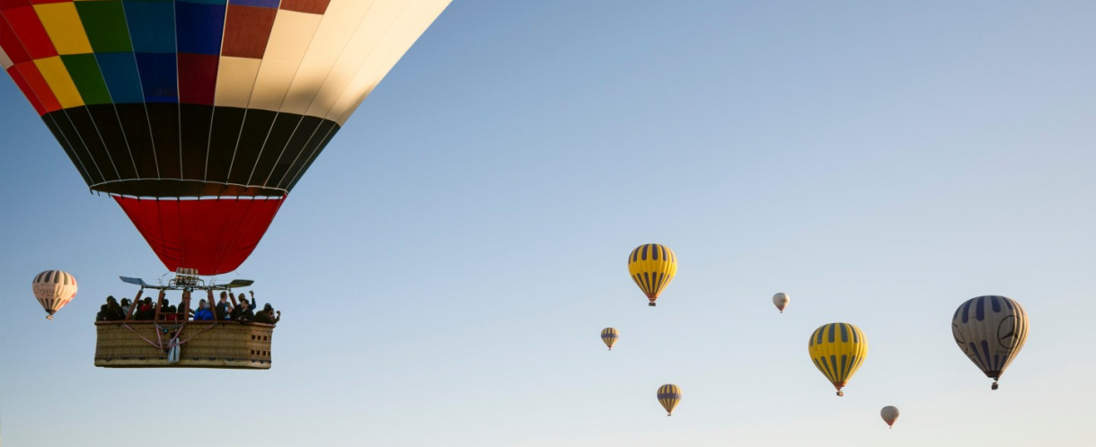 Image of people in a hot air balloon